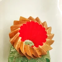 gips pigment textielverf 11x11x6 cm
hou stof tule 10x10x2 cm